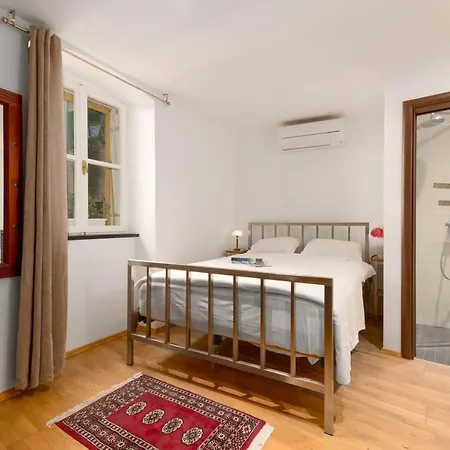 Casa Salomon - Loft 아파트 포레치